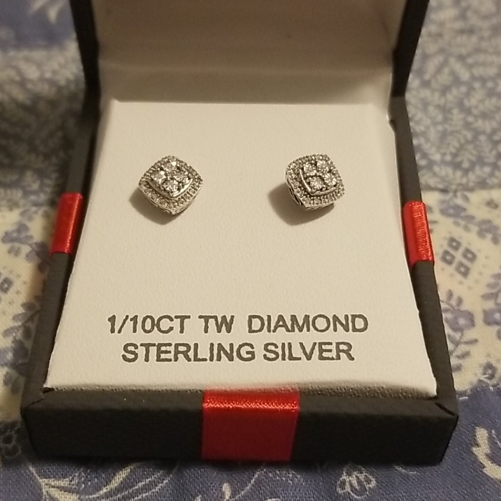 NIB diamond earrings